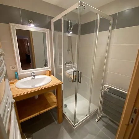 4 Pieds Aux Pistes Apartamento